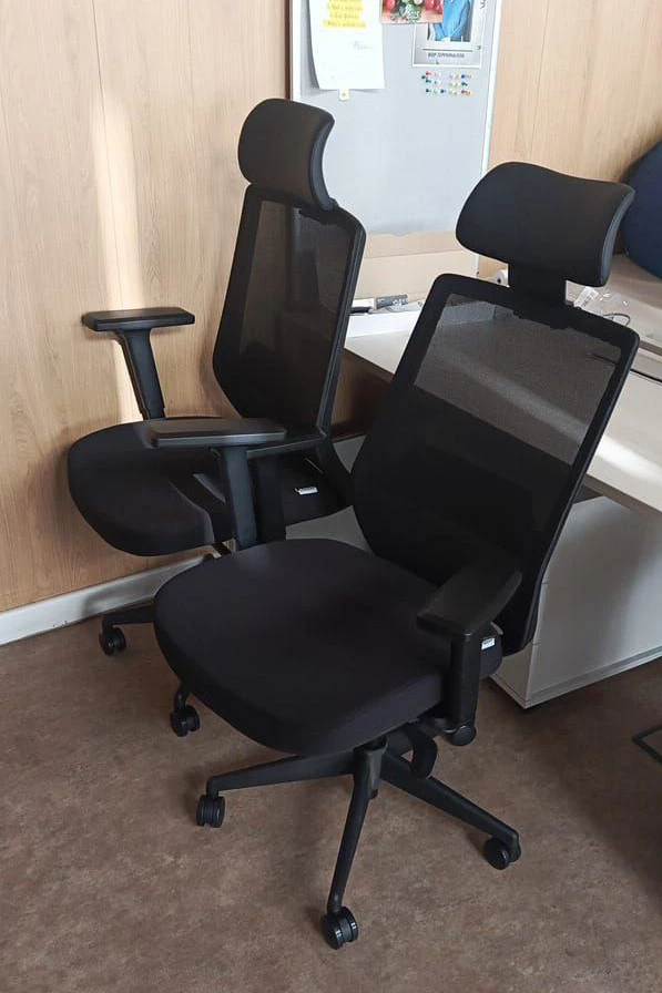 Кресло Norden Mono black Сетка/ Ткань, Черный фото в интерьере 1