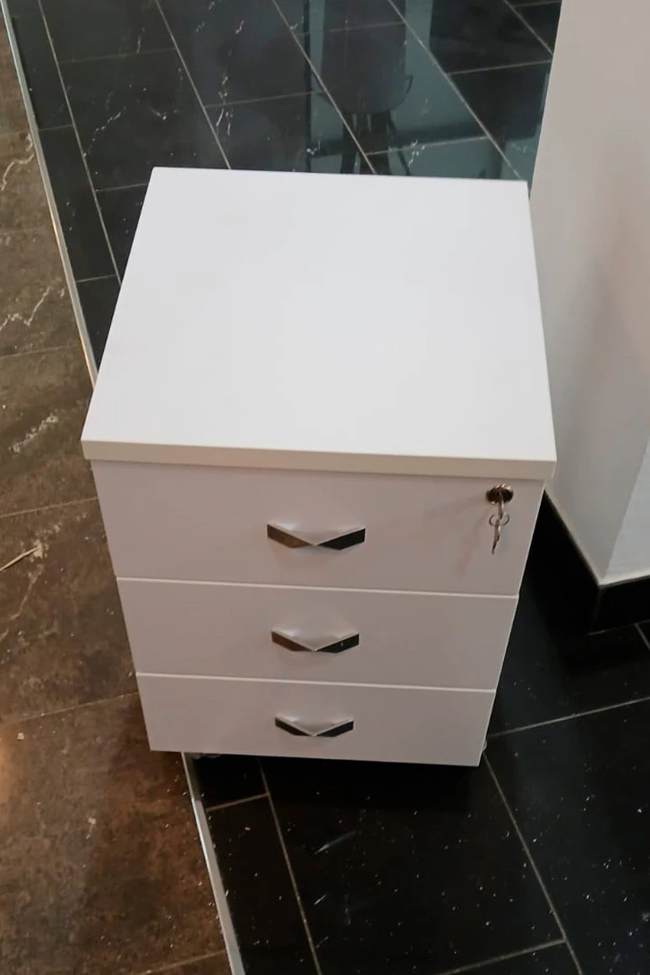 Тумба мобильная 432x460x611 Onix Direct фото в интерьере 2